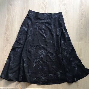Laura Byrnes, a line skirt, size Large